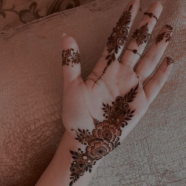 arabic-mehndi-designs-for-kids-front-hand