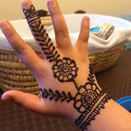 arabic-mehndi-designs-for-kids-full-hand