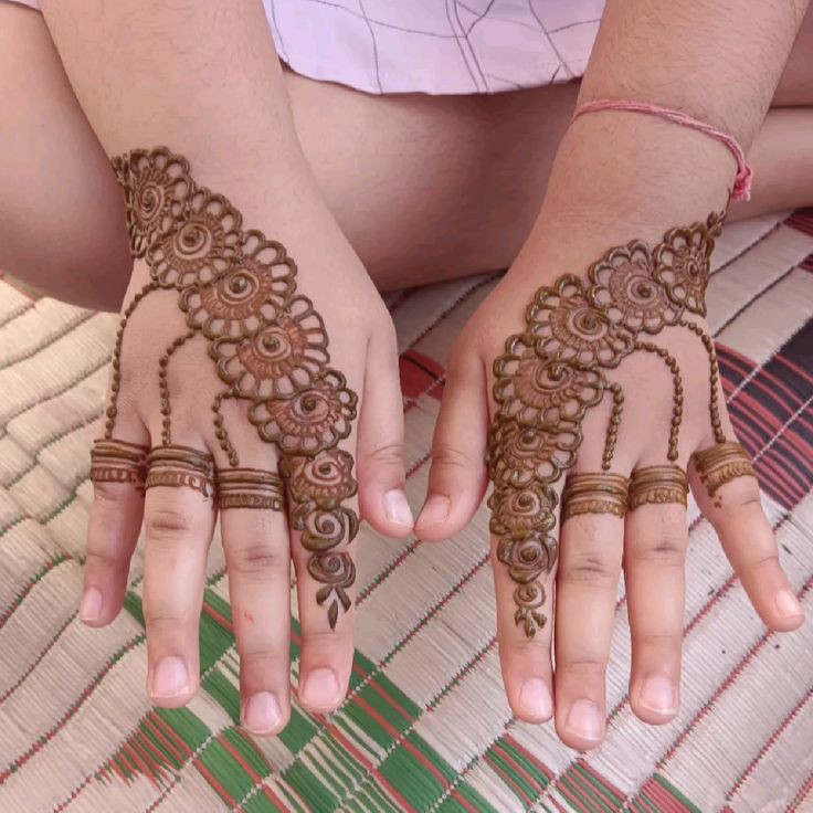 beautiful-arabic-mehndi-designs-for-kids