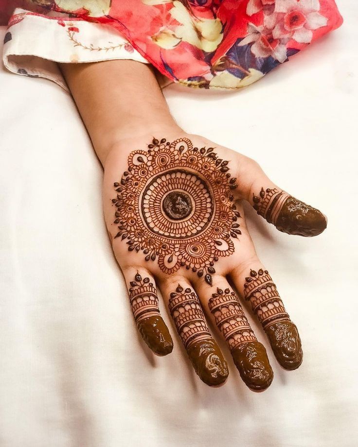 cute-simple-mehndi-design-circle