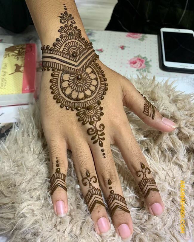 easy-mehndi-design-for-kids-drawing