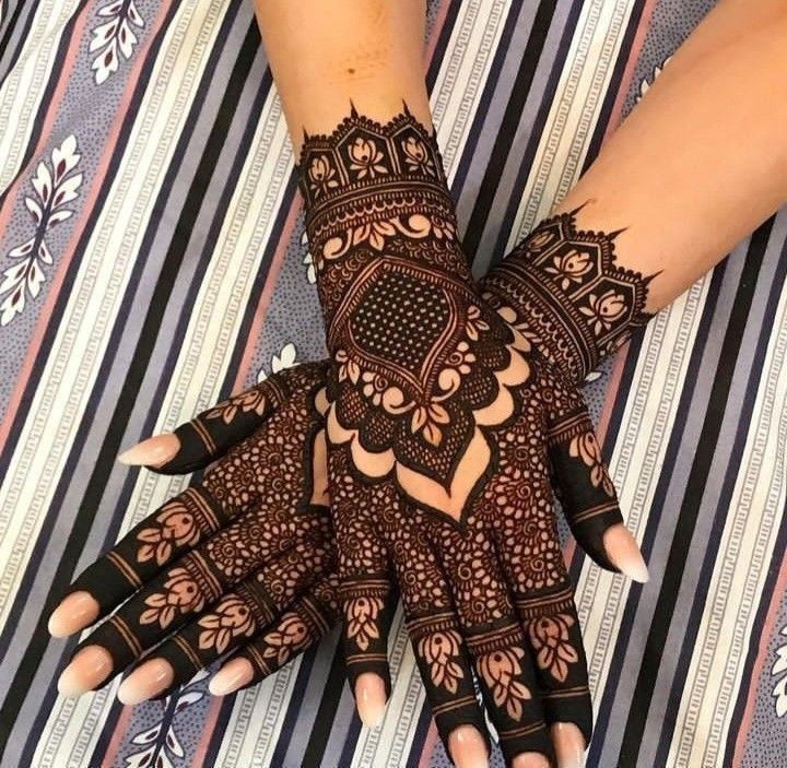 mehndi-design-simple-arabic-for-girl-arabic
