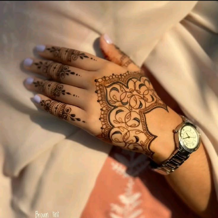 simple-mehndi-design-aesthetic-easy-and-beautiful-arabic