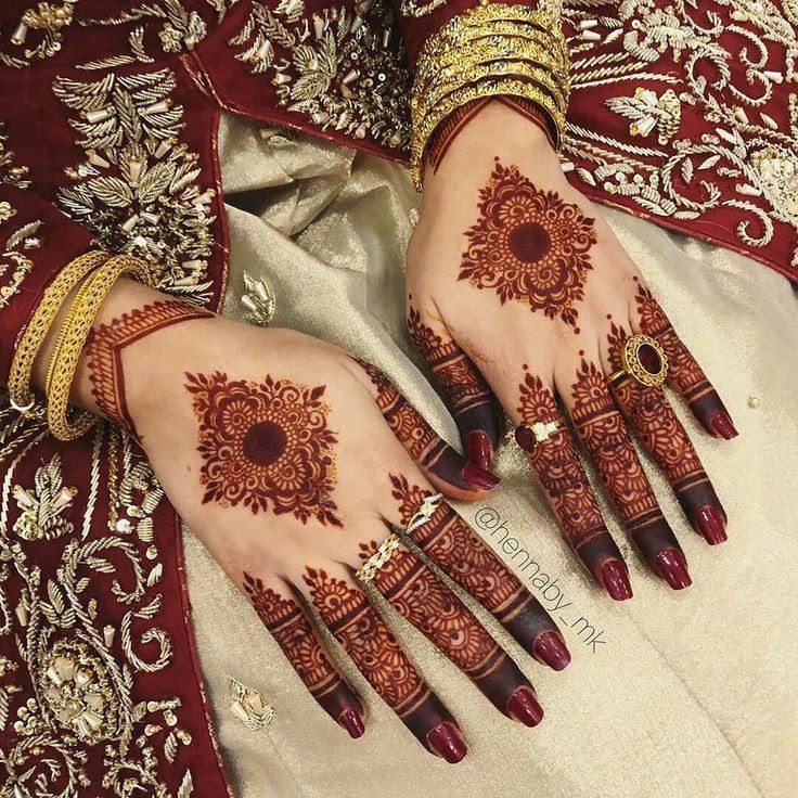 simple-mehndi-design-back-hand-stylish-front-hand