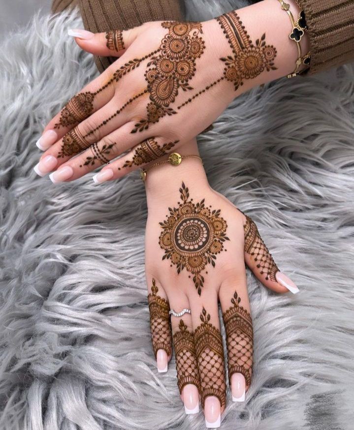 simple-mehndi-design-dots