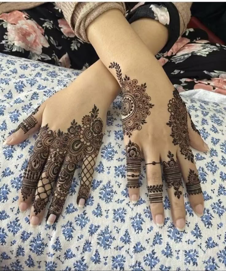 simple-mehndi-design-images-arabic