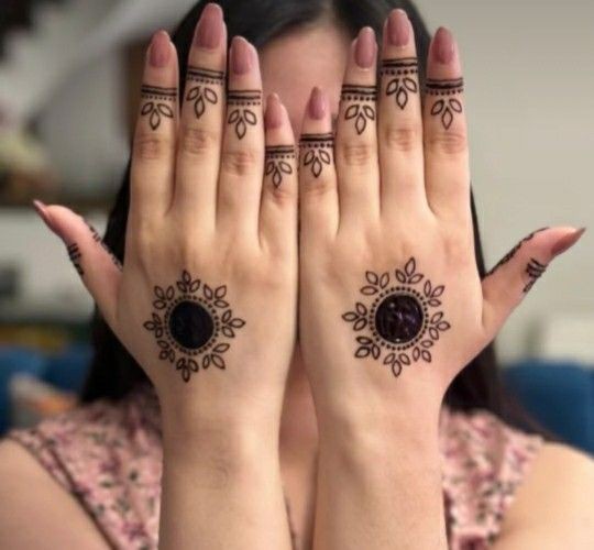 simple-mehndi-design-photo-circle