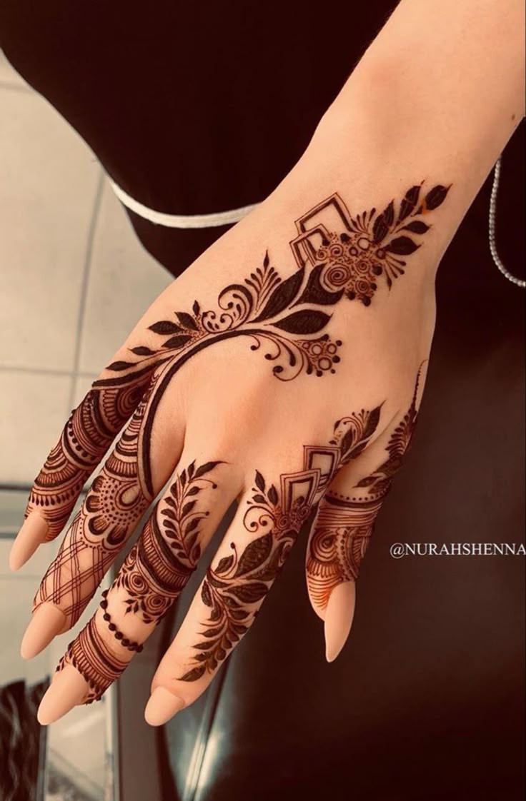 simple-mehndi-design-photo-new