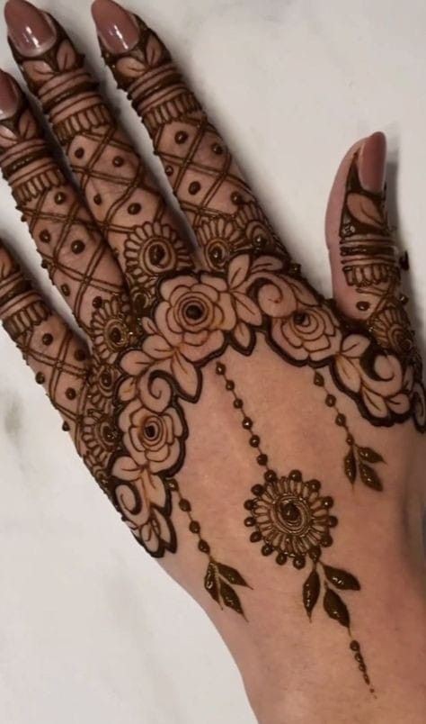 simple-mehndi-design-stylish-easy-front-hand