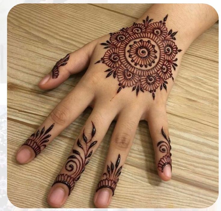 simple-mehndi-designs-for-kids