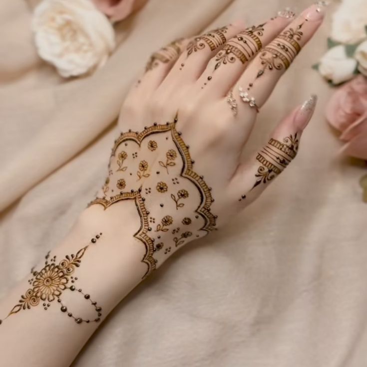 Finger-Mehndi-Design-Images