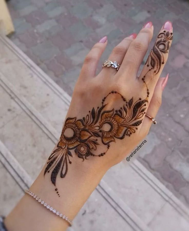 arabic-design-mehndi-design-simple