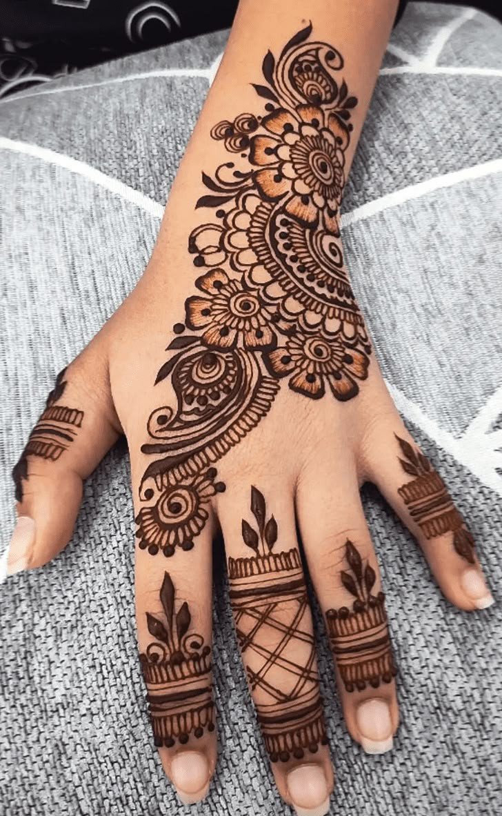 arabic-front-mehndi-design-easy-and-beautiful-front-hand arabic-front-mehndi-design-easy-and-beautiful-front-hand
