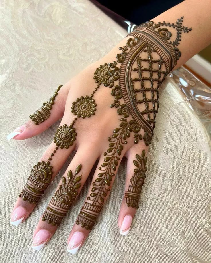 arabic-mehndi-design-back-hand-easy