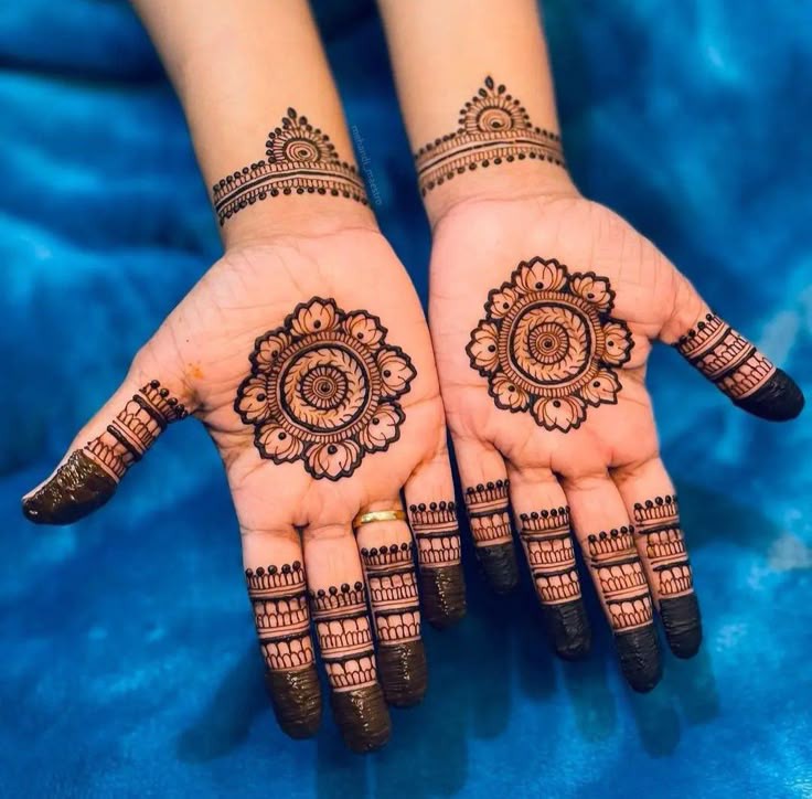 beautiful-mehndi-simple-royal-front-hand-mehndi-design