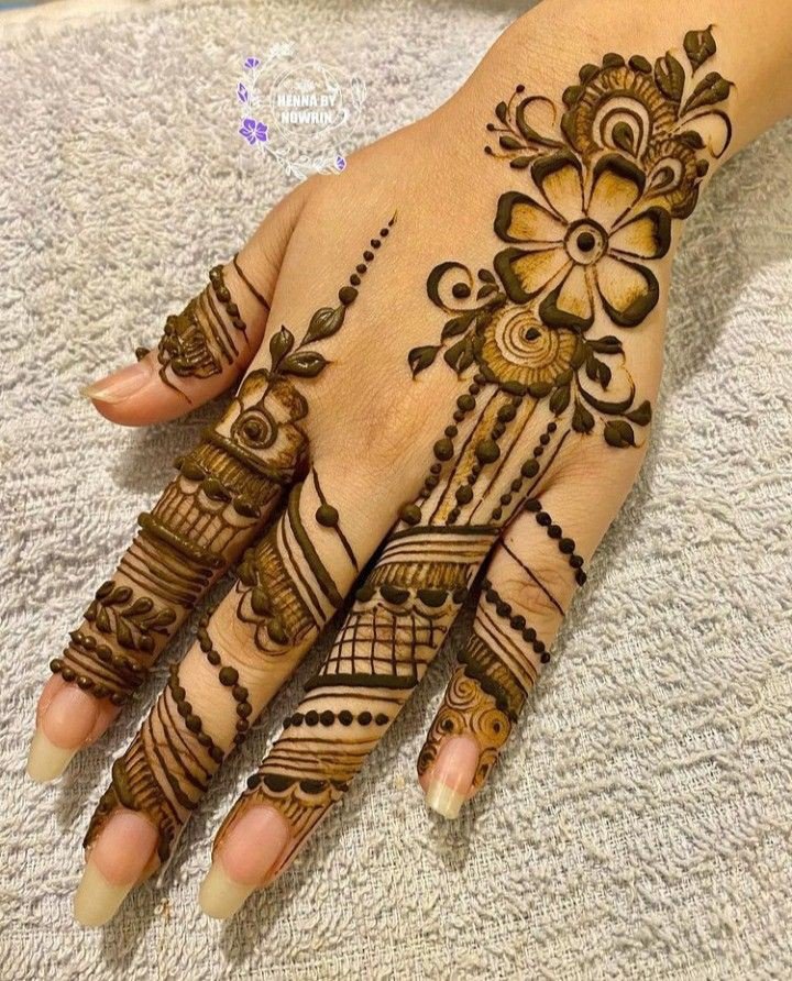 easy-mehndi-design-back-hand easy-mehndi-design-back-hand
