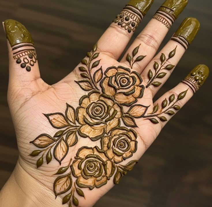 front-hand-stylish-front-hand-simple-mehndi-design