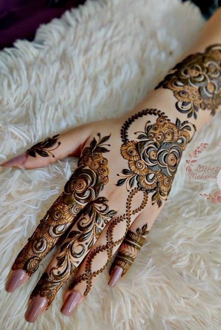 front-mehndi-design-easy-and-beautiful-aesthetic front-mehndi-design-easy-and-beautiful-aesthetic