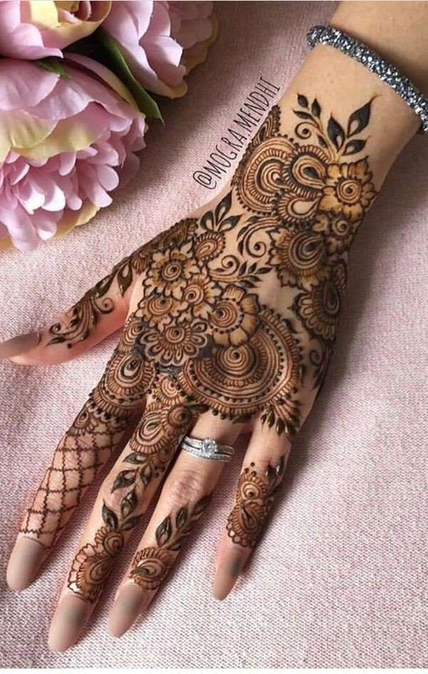 front-mehndi-design-easy-and-beautiful-arabic-back-hand front-mehndi-design-easy-and-beautiful-arabic-back-hand