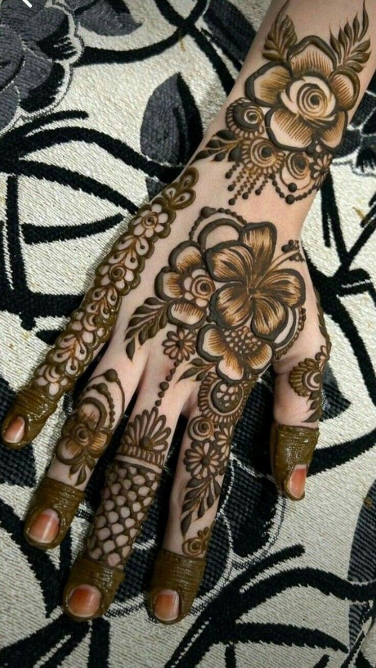 front-mehndi-design-easy-and-beautiful-arabic front-mehndi-design-easy-and-beautiful-arabic