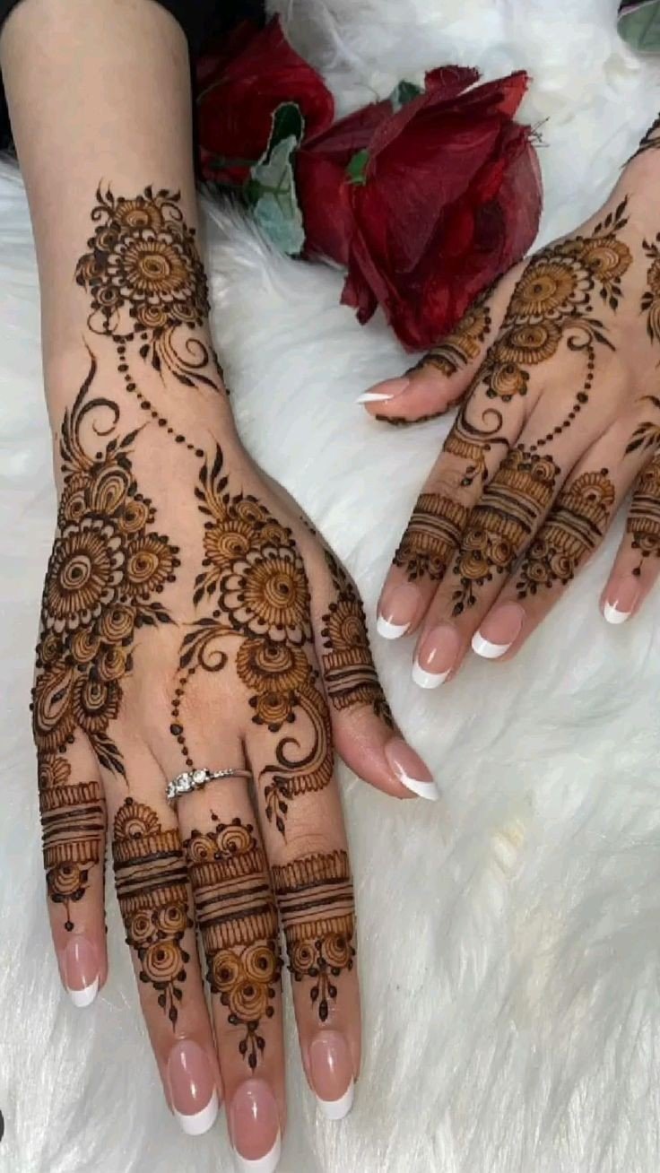 front-mehndi-design-easy-and-beautiful-chand front-mehndi-design-easy-and-beautiful-chand