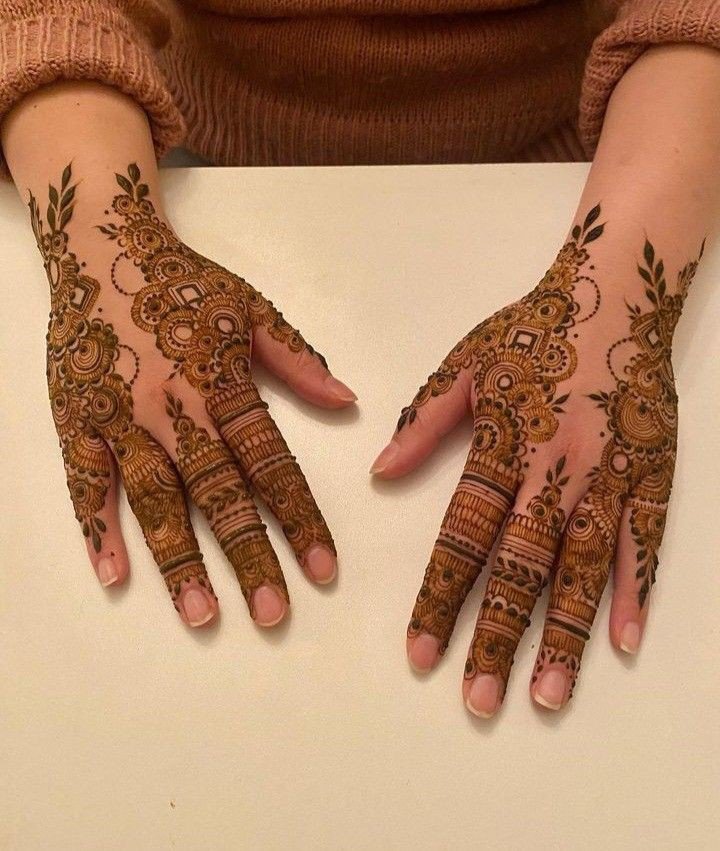 front-mehndi-design-easy-and-beautiful-circle-arabic front-mehndi-design-easy-and-beautiful-circle-arabic