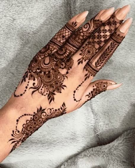 front-mehndi-design-easy-and-beautiful-circle-arabic front-mehndi-design-easy-and-beautiful-circle-arabic