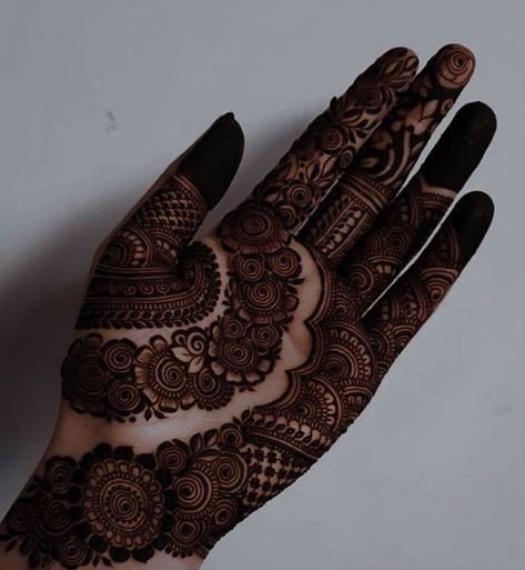 front-mehndi-design-easy-and-beautiful-circle-for-girl front-mehndi-design-easy-and-beautiful-circle-for-girl