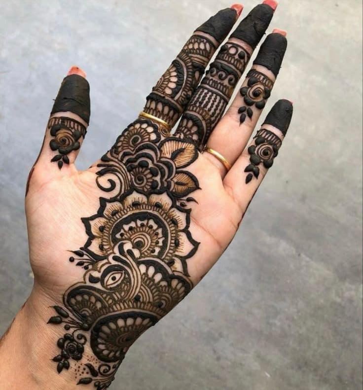 front-mehndi-design-easy-and-beautiful-circle-front-hand front-mehndi-design-easy-and-beautiful-circle-front-hand