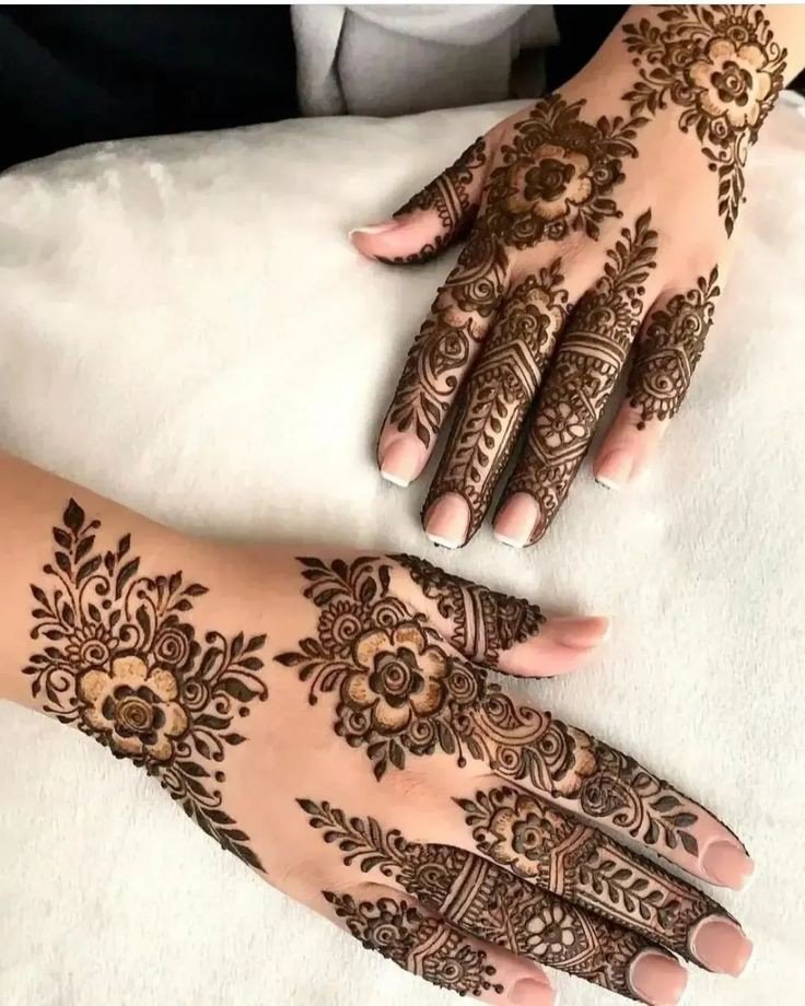front-mehndi-design-easy-and-beautiful-with-name front-mehndi-design-easy-and-beautiful-with-name