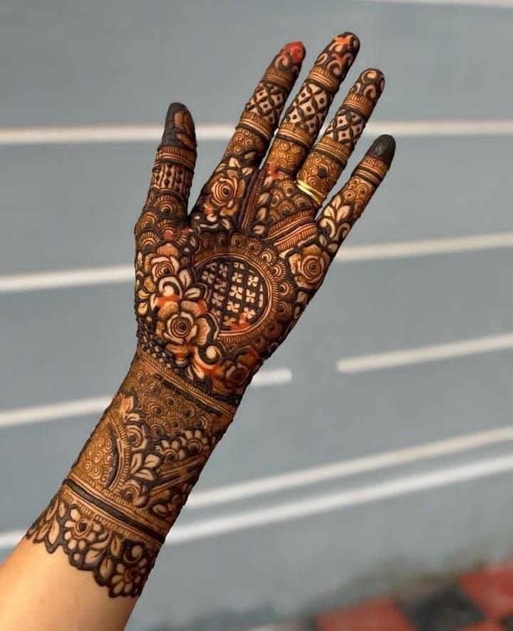 full-hand-mehndi-design full-hand-mehndi-design
