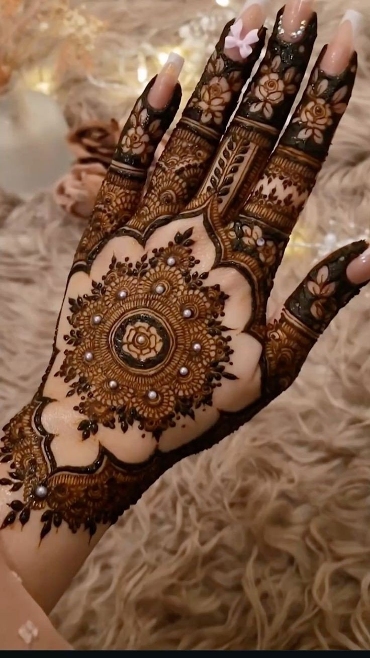 full-hand-mehndi-design-aage-ka full-hand-mehndi-design-aage-ka