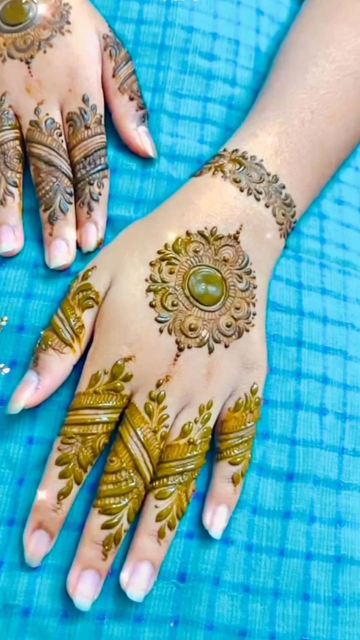 full-hand-mehndi-design-aasan full-hand-mehndi-design-aasan