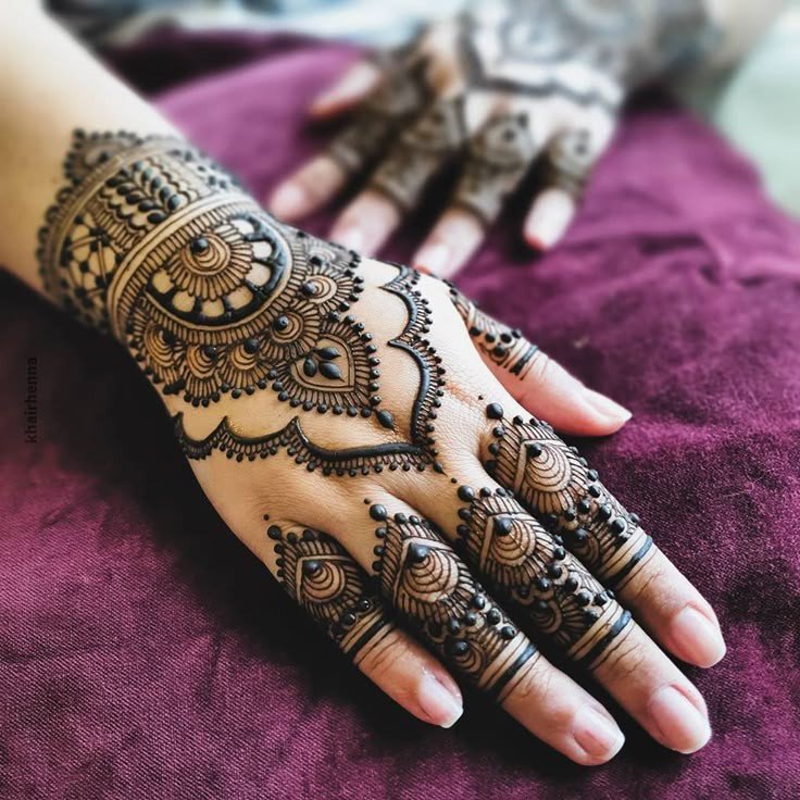 full-hand-mehndi-design-arabic-style full-hand-mehndi-design-arabic-style