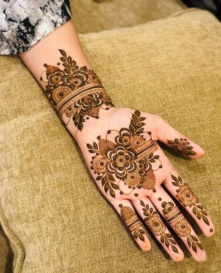 half-full-hand-mehndi-design half-full-hand-mehndi-design
