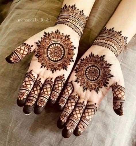 instagram-punjabi-royal-front-hand-mehndi-design instagram-punjabi-royal-front-hand-mehndi-design