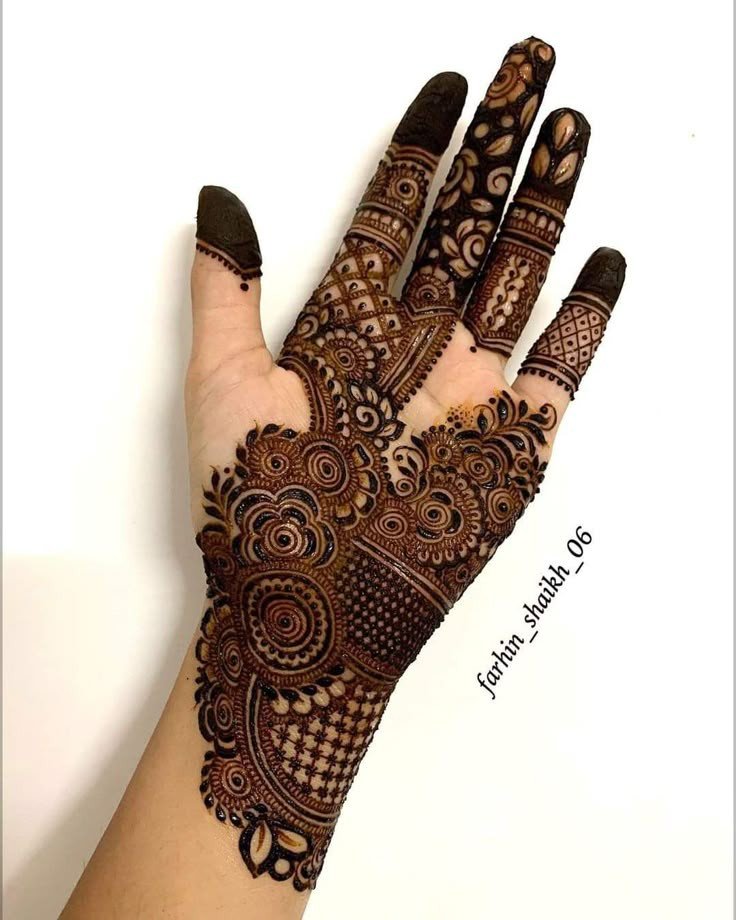 instagram-punjabi-royal-front-hand-mehndi-design instagram-punjabi-royal-front-hand-mehndi-design