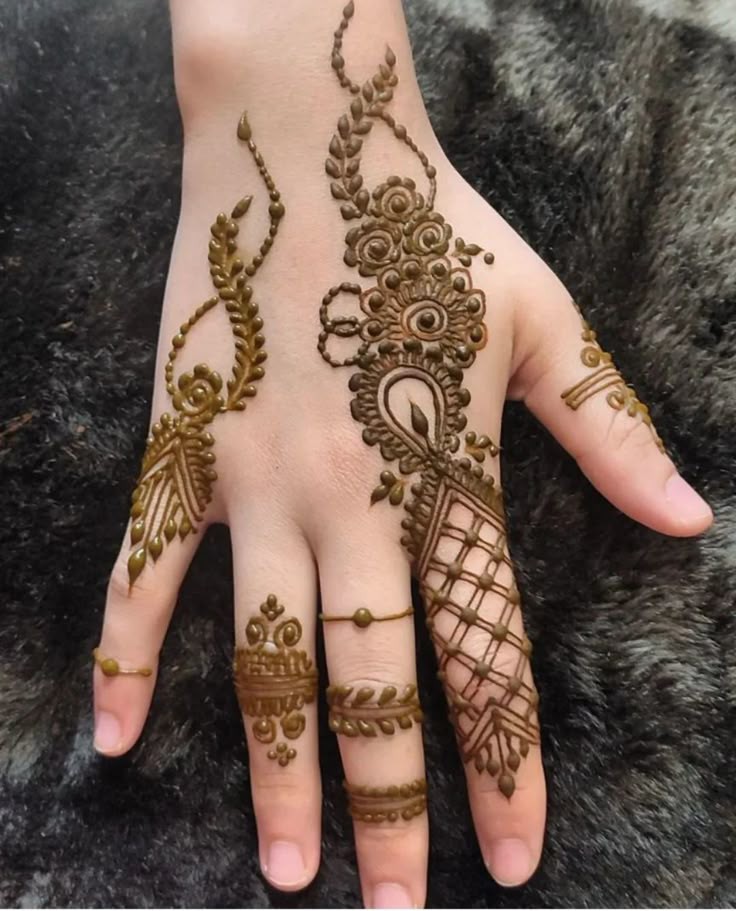 mehndi-design-easy-and-beautiful-arabic-design