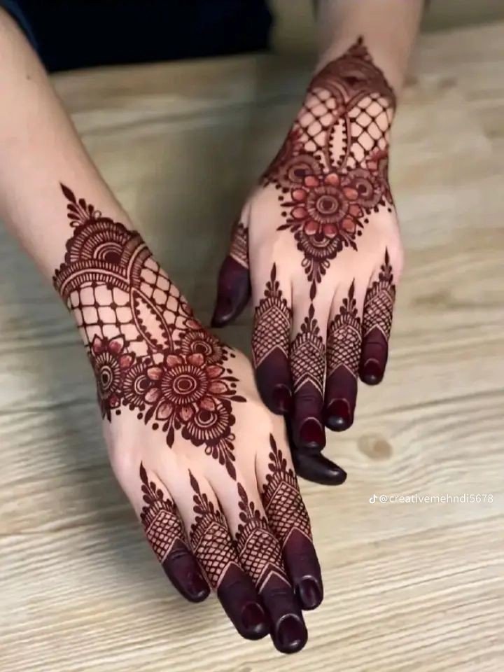mehndi-design-easy-and-beautiful-back-hand-for-girl mehndi-design-easy-and-beautiful-back-hand-for-girl