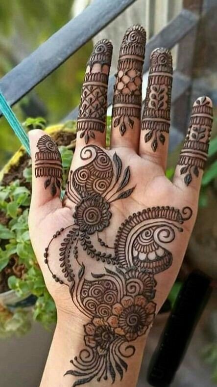 mehndi-design-gorgeous-front-hand mehndi-design-gorgeous-front-hand