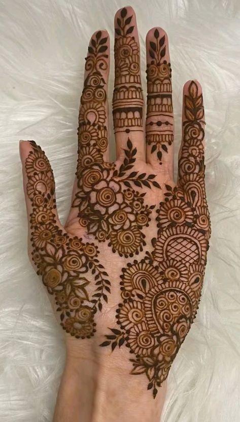 punjabi-royal-front-hand-mehndi-design-simple-and-beautiful punjabi-royal-front-hand-mehndi-design-simple-and-beautiful