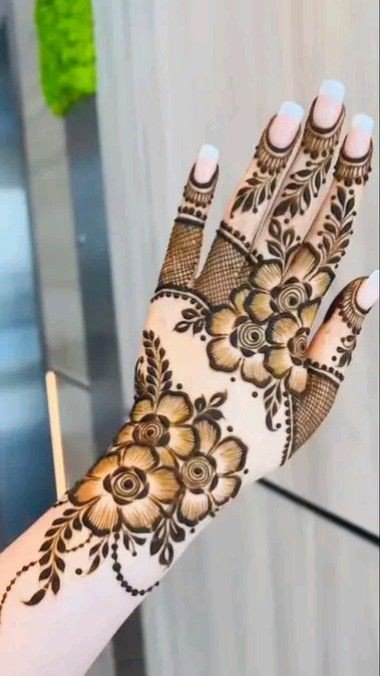 royal-mehndi-designs-front-hand royal-mehndi-designs-front-hand