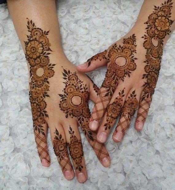 simple-and-easy-mehndi-design-back-hand simple-and-easy-mehndi-design-back-hand